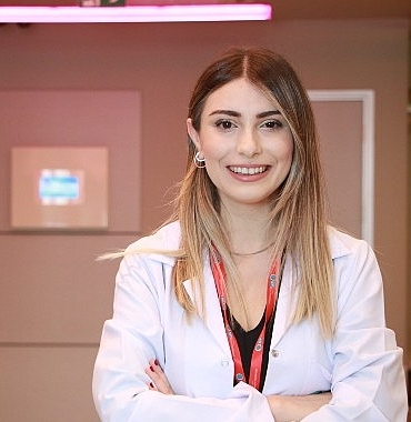 bebekle-kurulan-bag-bebegin-dunyasini-sekillendiriyor.jpg