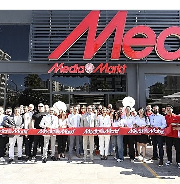 mediamarkt-adana-turgut-ozal-magazasini-adanorm-focusa-tasidi.jpg
