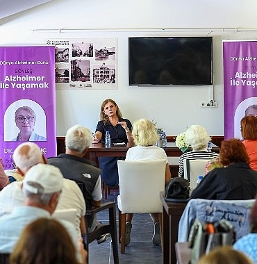 bakirkoyde-alzheimer-ile-yasamak-soylesisi.jpg