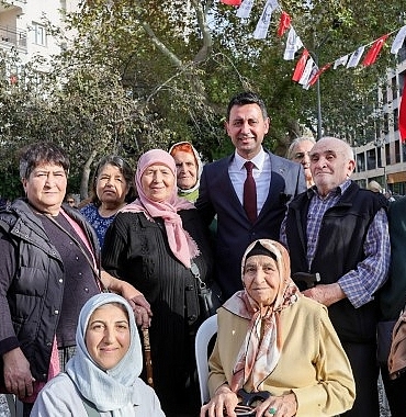 bayraklida-yaslilar-haftasi-sosyal-ve-saglik-programlariyla-geciyor.jpg