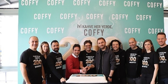 coffy-200uncu-magazasini-ankara-yuksek-hizli-tren-garinda-acti.jpg