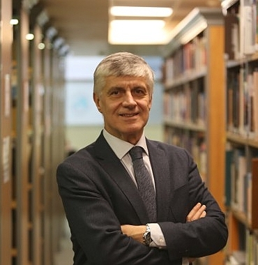 toplumlar-da-caresizligi-ogreniyor.jpg