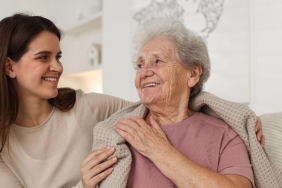 Unutkanlık mı, Alzheimer mı? Ne Zaman Endişelenmeli?